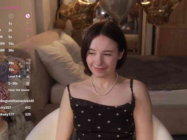MissEssie webcam