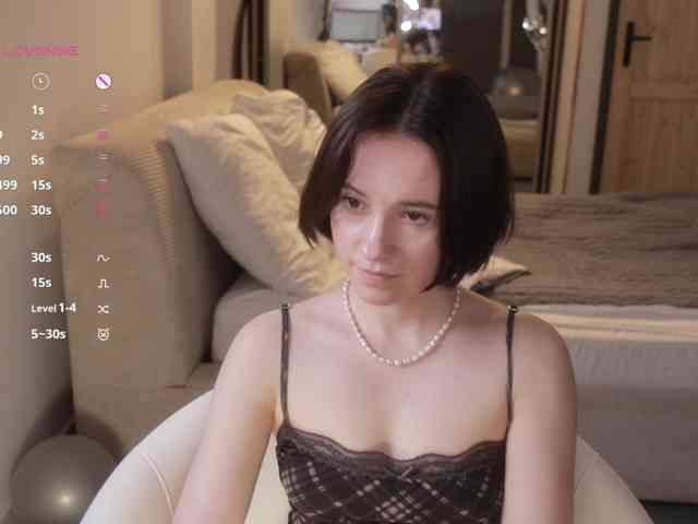 -FemaleEssence- Sex Cam Show