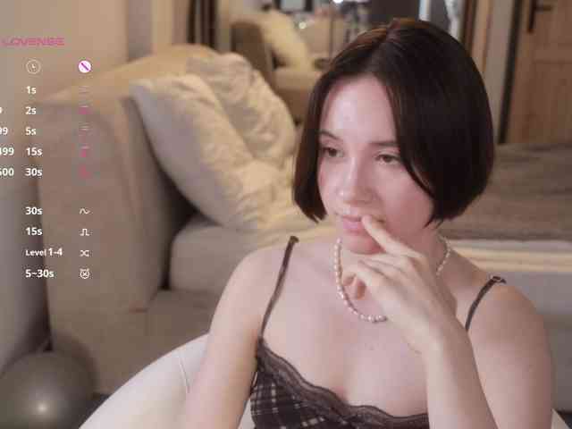 -FemaleEssence- Sex Cam Show