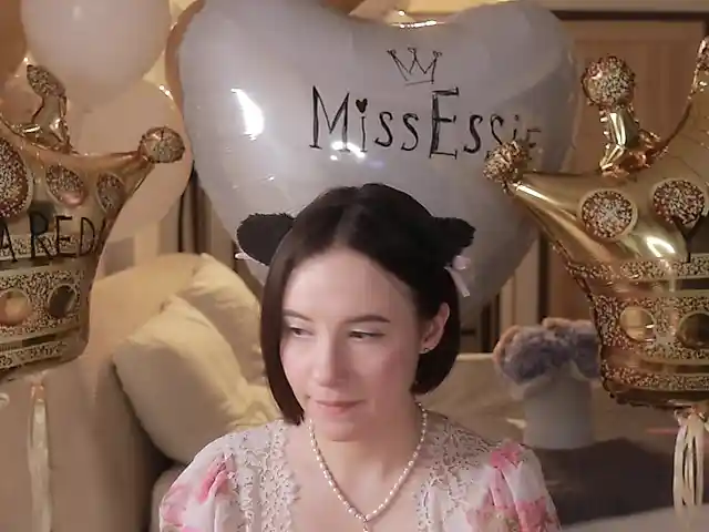 -FemaleEssence-
