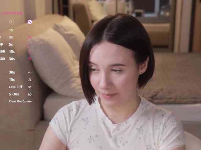 Модель: MissEssie
