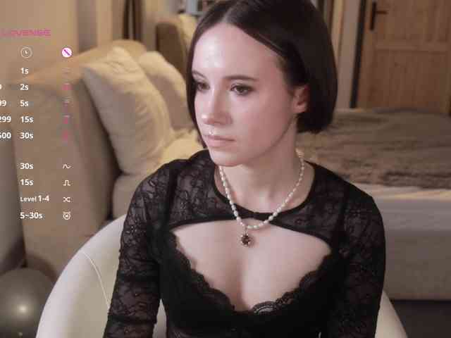 -FemaleEssence- Sex Cam Show