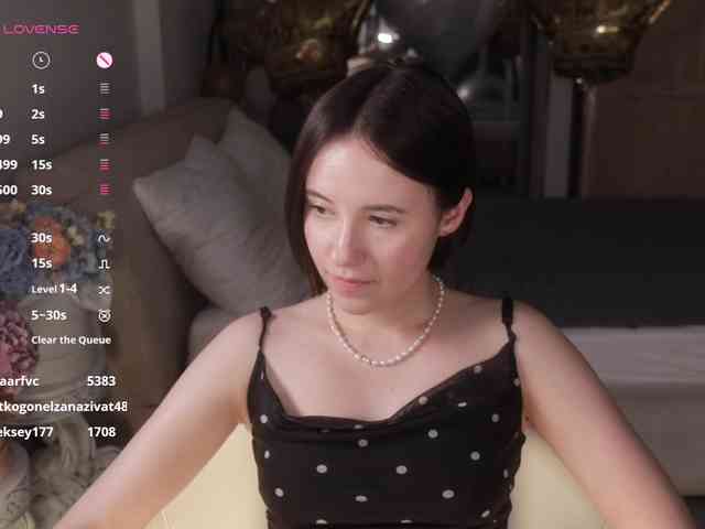 MissEssie webcam