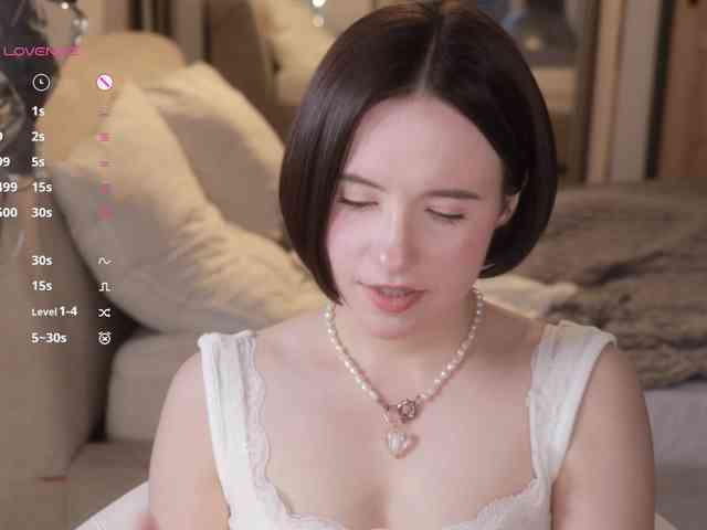 -FemaleEssence- Sex Cam Show
