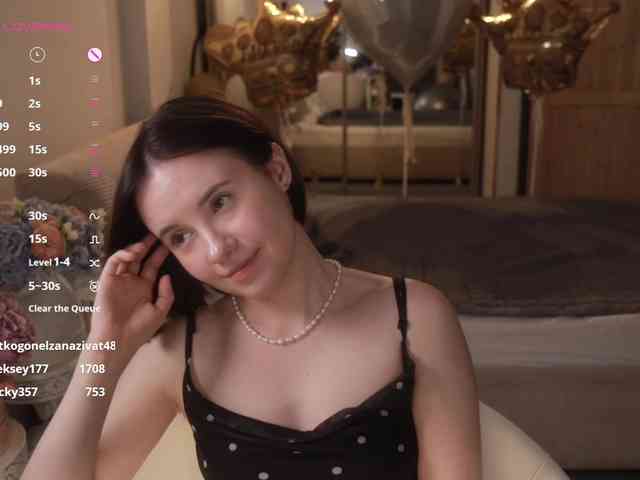 MissEssie webcam