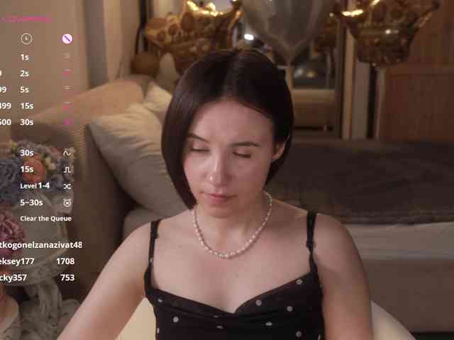 MissEssie webcam