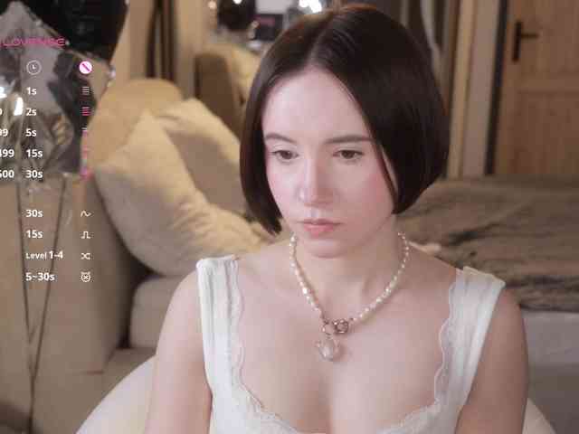 -FemaleEssence- Sex Cam Show