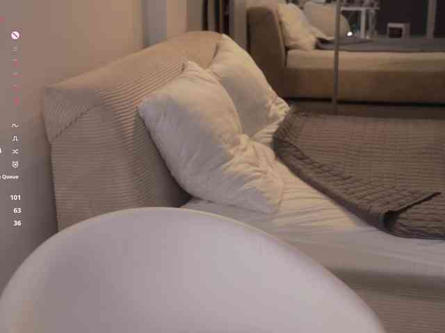 MissEssie webcam