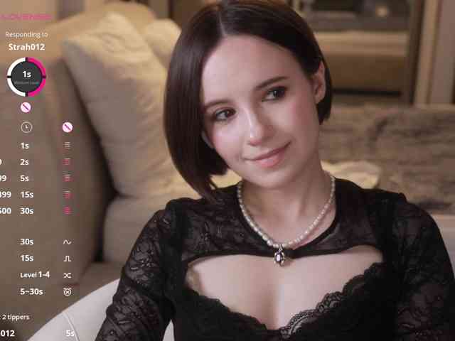 -FemaleEssence- Sex Cam Show