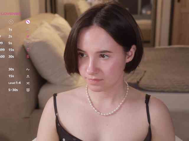 MissEssie webcam