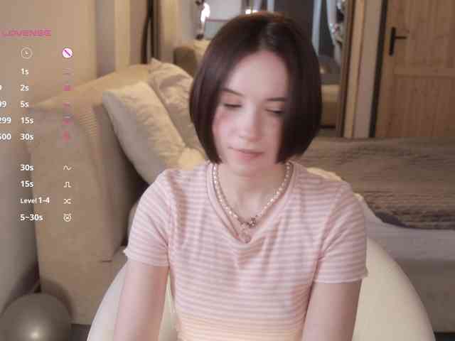 -FemaleEssence- Sex Cam Show