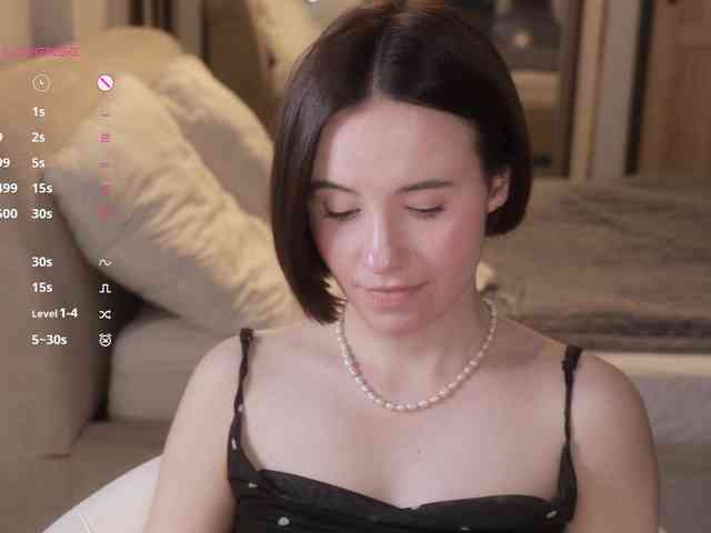 -FemaleEssence- Sex Cam Show