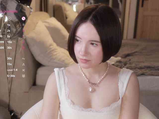 -FemaleEssence- Sex Cam Show