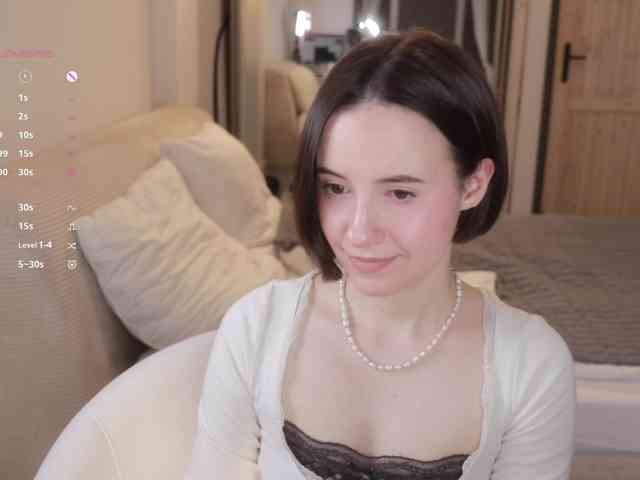 MissEssie webcam
