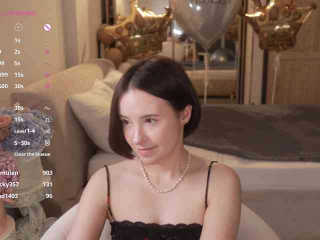 MissEssie webcam