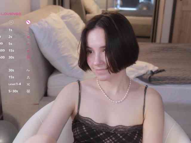 -FemaleEssence- Sex Cam Show