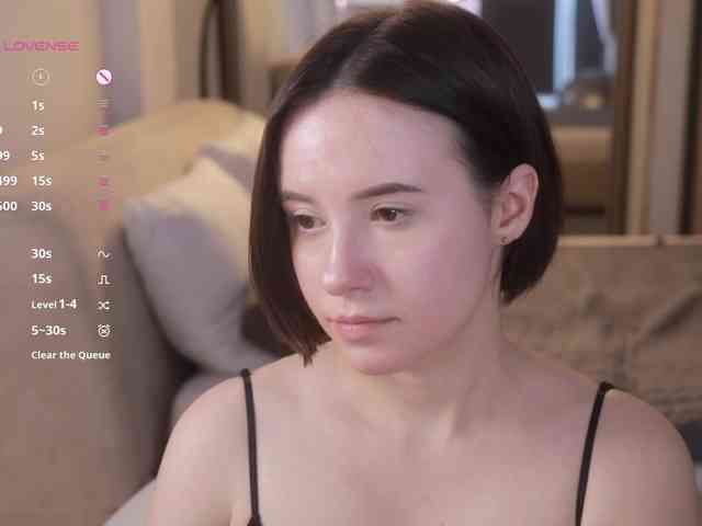 Модель: MissEssie