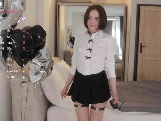 MissEssie webcam