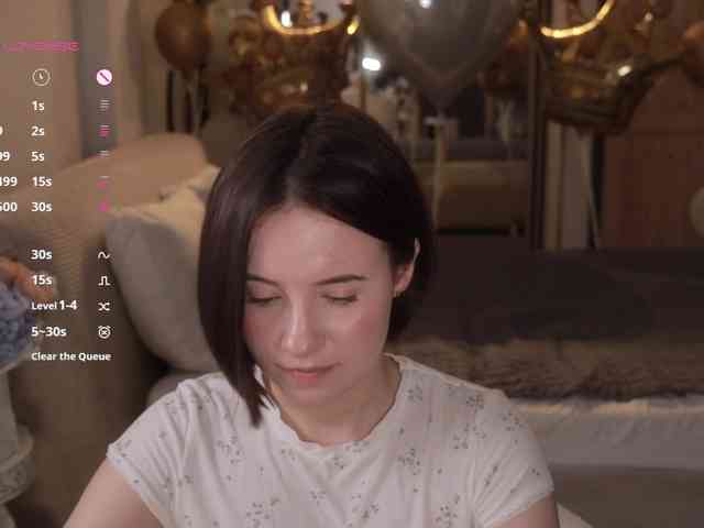 MissEssie webcam