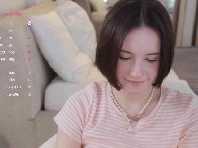 -FemaleEssence- Sex Cam Show