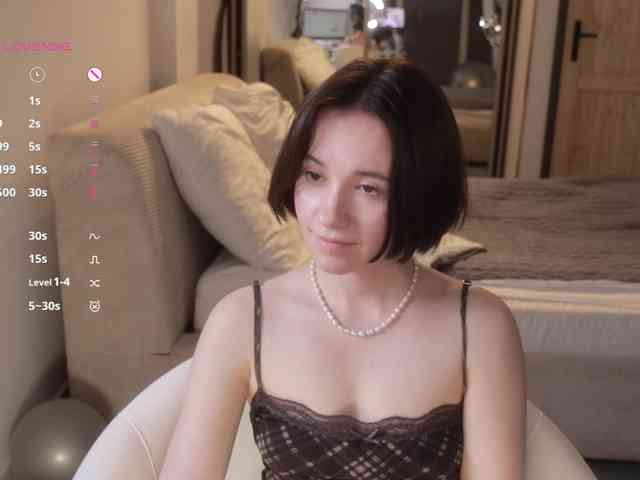 -FemaleEssence- Sex Cam Show
