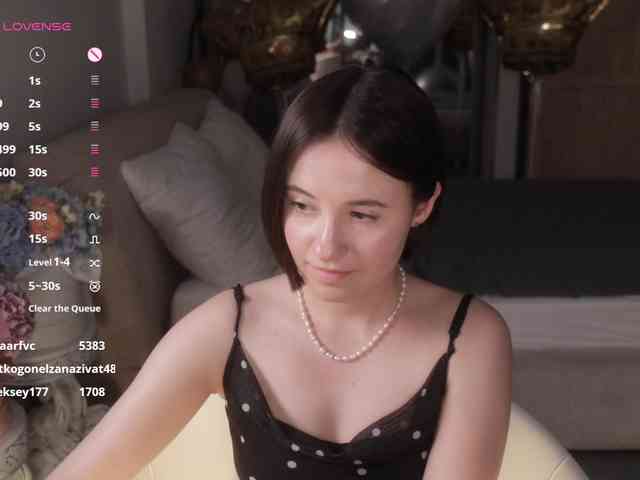 MissEssie webcam