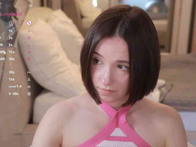 -FemaleEssence- Sex Cam Show