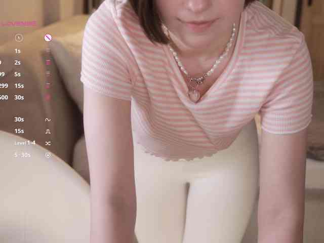 -FemaleEssence- Sex Cam Show