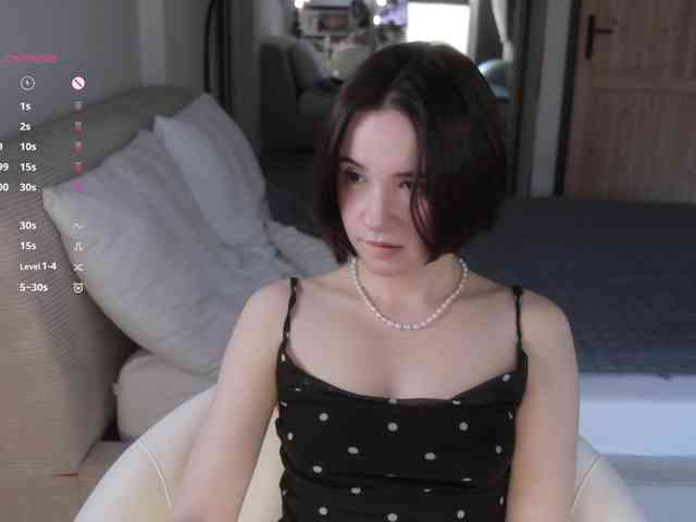 MissEssie webcam