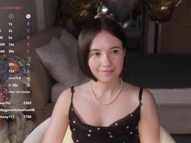 MissEssie webcam