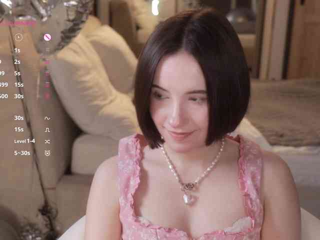 MissEssie webcam