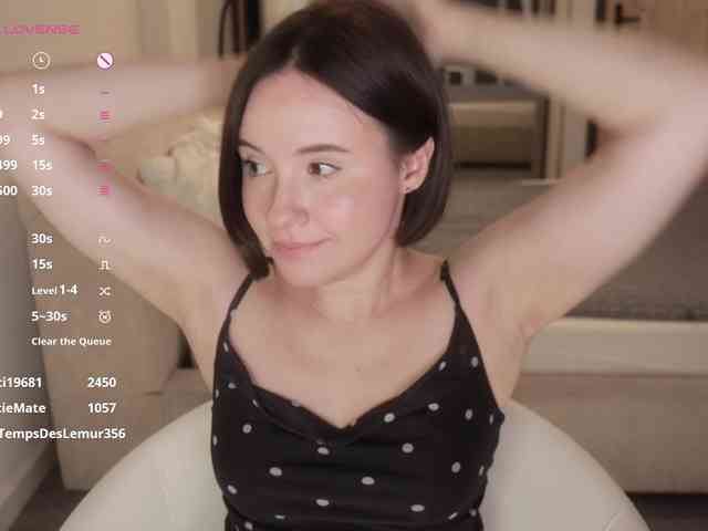 MissEssie webcam