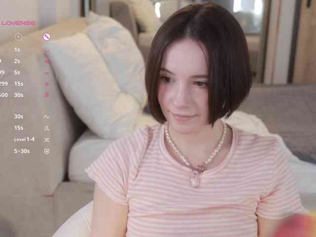 -FemaleEssence- Sex Cam Show