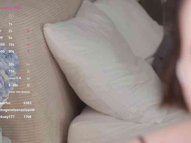 MissEssie webcam