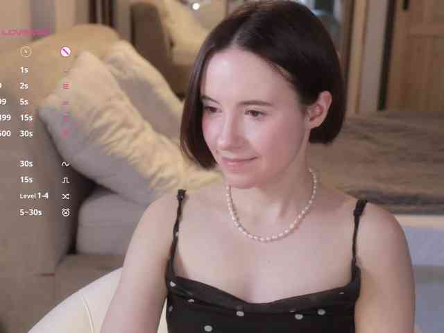 -FemaleEssence- Sex Cam Show