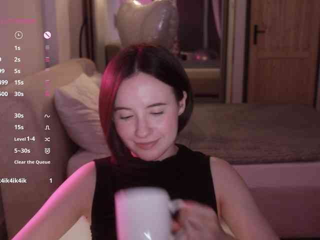 MissEssie webcam