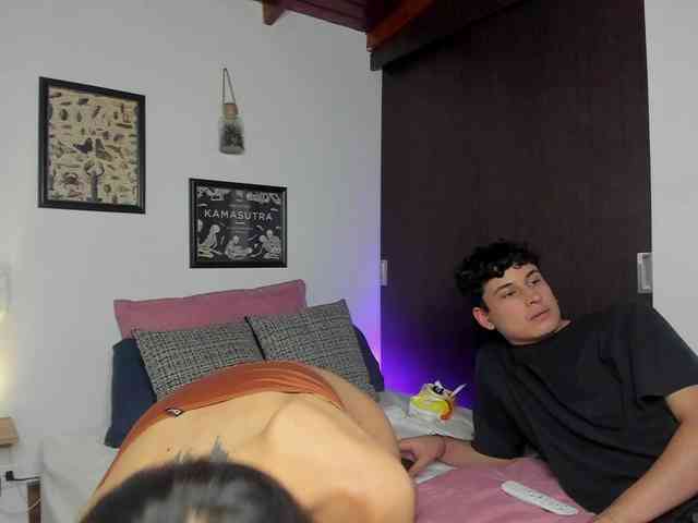CharlotteMeCouple webcam