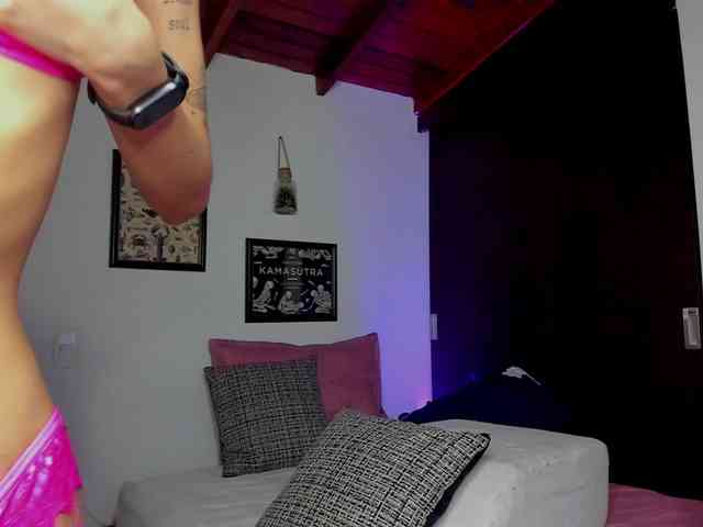 CharlotteMeCouple webcam