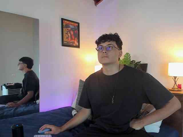 CharlotteMeCouple webcam