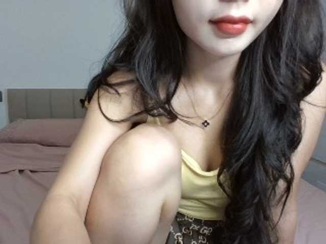 Rinta98 live cam on BongaCams