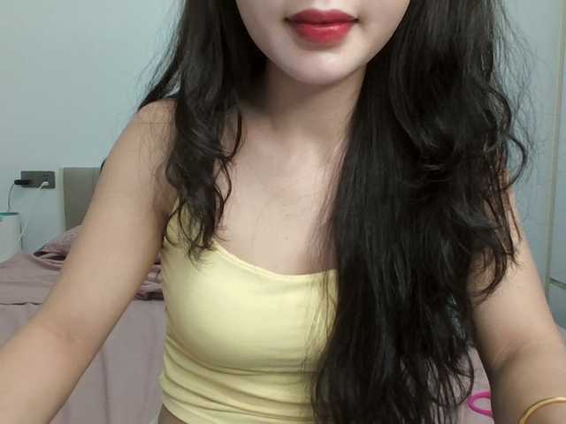 Rinta98 live cam on BongaCams