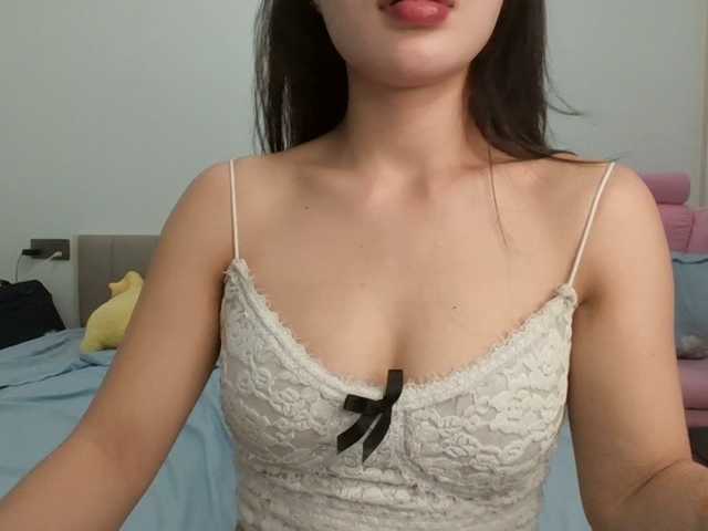 Rinta98 live cam on BongaCams