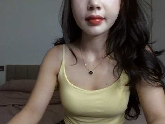Rinta98 live cam on BongaCams