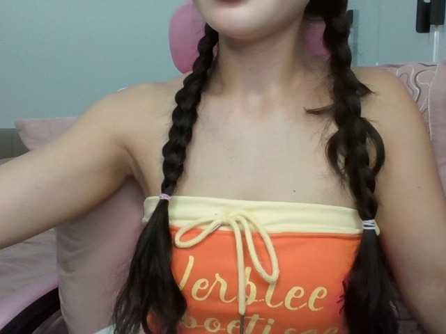 Rinta98 live cam on BongaCams