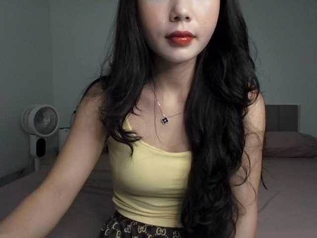 Rinta98 live cam on BongaCams
