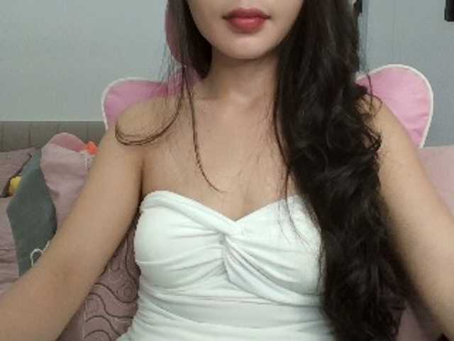 Rinta98 live cam on BongaCams