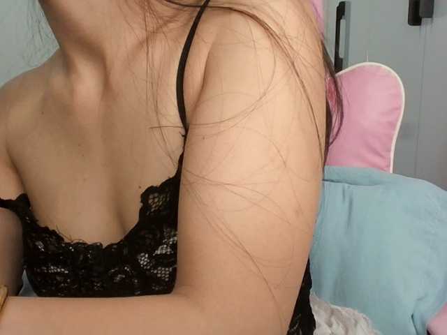 Rinta98 live cam on BongaCams