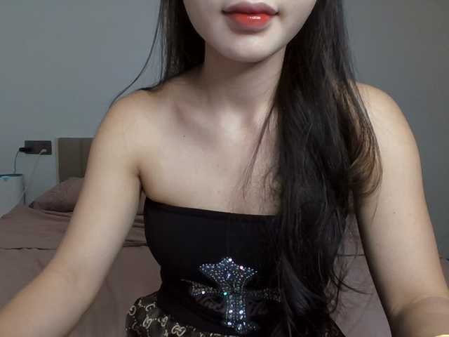 Rinta98 live cam on BongaCams