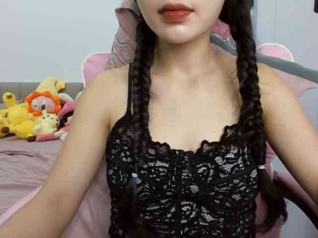 Bella98's cam show statistics and live stream
