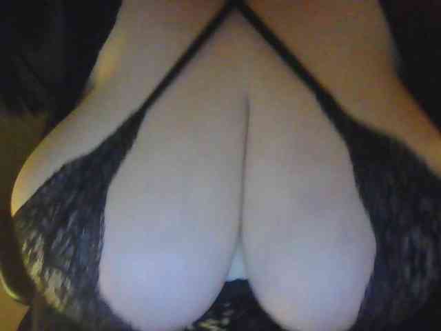 Zlaya_Mamochka_suka webcam